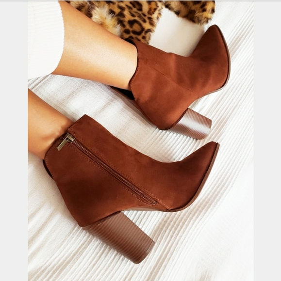 🆕️New England collection coffee faux suede boot - Picture 4 of 7